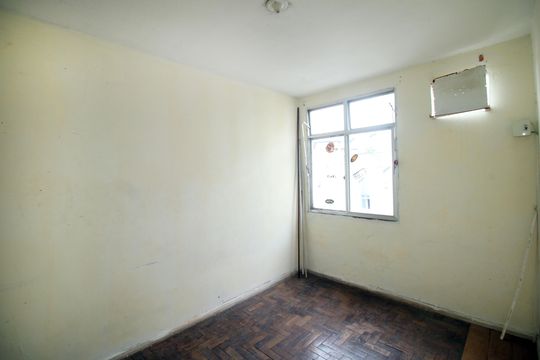 Quarto 2 de apartamento à venda com 2 quartos, 50m² em Olaria, Rio de Janeiro