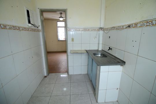 Cozinha de apartamento à venda com 2 quartos, 50m² em Olaria, Rio de Janeiro