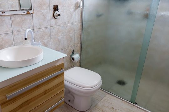 Banheiro de casa à venda com 2 quartos, 162m² em Bela Vista, Osasco