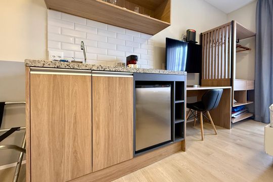 Cozinha  de kitnet/studio à venda com 0 quarto, 22m² em Jardim das Acacias, São Paulo
