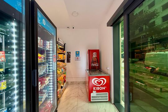Mercadinho  de kitnet/studio à venda com 0 quarto, 22m² em Jardim das Acacias, São Paulo
