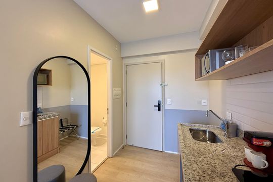 Cozinha de kitnet/studio à venda com 0 quarto, 22m² em Jardim das Acacias, São Paulo