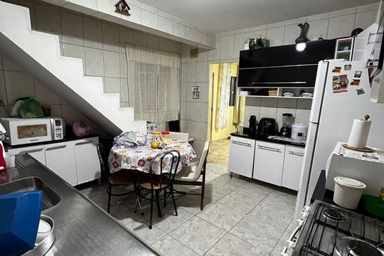 Cozinha de casa à venda com 2 quartos, 150m² em Vila Ponte Rasa, São Paulo