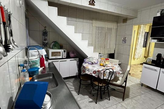 Cozinha de casa à venda com 2 quartos, 150m² em Vila Ponte Rasa, São Paulo