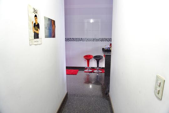 Corredor de casa à venda com 3 quartos, 220m² em Dom Cabral, Belo Horizonte