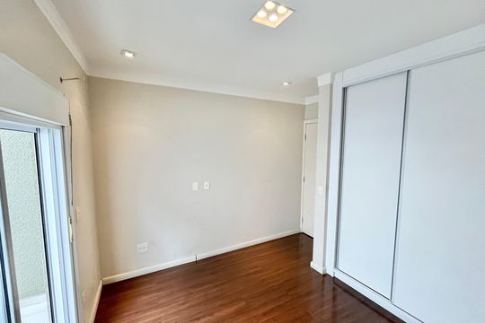 Quarto 3 de casa à venda com 3 quartos, 247m² em Vila Pita, São Paulo