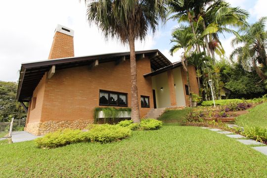 Área Externa de casa de condomínio para alugar com 5 quartos, 464m² em Quinta das Flores, São José dos Campos