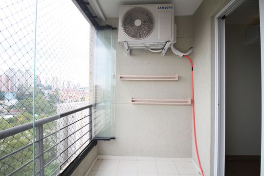 Varanda Sala de apartamento à venda com 2 quartos, 72m² em Paraíso do Morumbi, São Paulo