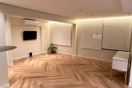 Sala de apartamento à venda com 3 quartos, 114m² em Passo da Areia, Porto Alegre