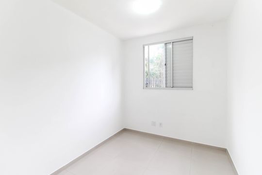 Quarto 2 de apartamento para alugar com 2 quartos, 48m² em Vila Chabilandia, São Paulo