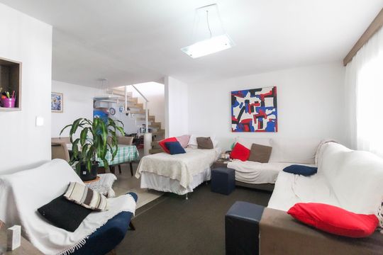 Casa à venda com 3 quartos, 150m² em Itaquera, São Paulo
