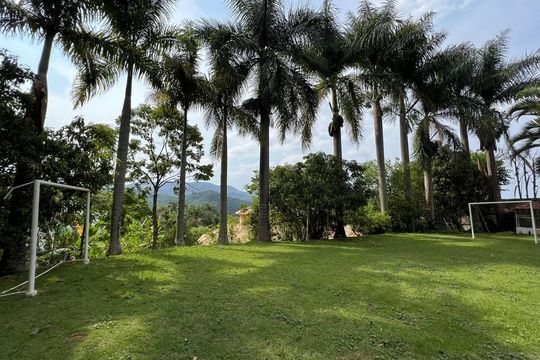 Casa de Condomínio para alugar com 3 quartos, 2000m² em Residencial Sul, Nova Lima