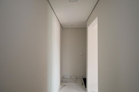 Corredor de casa à venda com 4 quartos, 250m² em Vila Isolina Mazzei, São Paulo