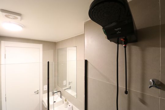 Banheiro de apartamento à venda com 1 quarto, 38m² em Lapa, São Paulo