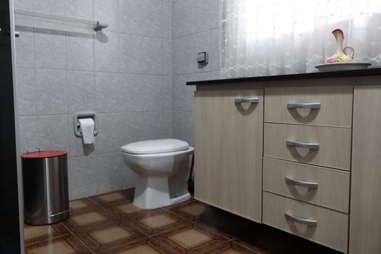 Banheiro de casa para alugar com 3 quartos, 260m² em Chácara Belenzinho, São Paulo