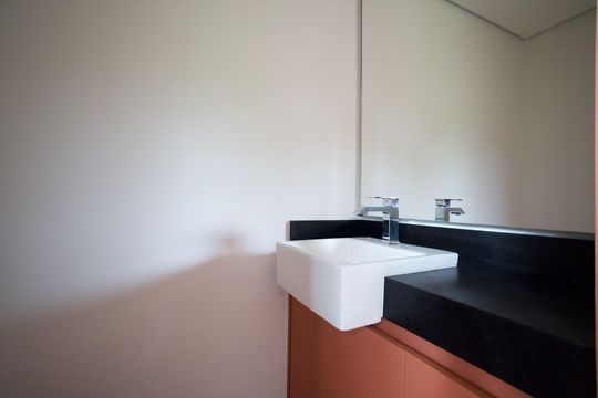 Lavabo de apartamento para alugar com 1 quarto, 60m² em Pinheiros, São Paulo