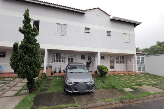 Fachada de casa de condomínio à venda com 3 quartos, 120m² em Vila Metalúrgica, Santo André