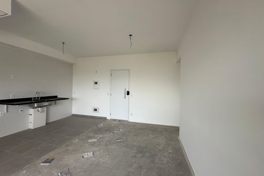 Sala de apartamento à venda com 2 quartos, 70m² em Vila Creti, Barueri