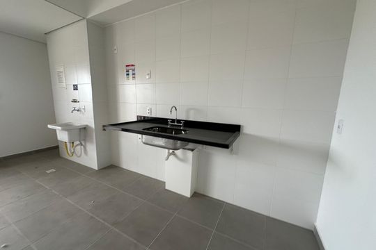 Cozinha de apartamento à venda com 2 quartos, 70m² em Vila Creti, Barueri