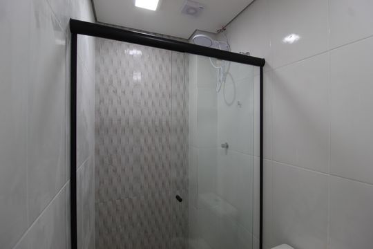 Banheiro da Suíte de kitnet/studio para alugar com 1 quarto, 49m² em Vila Nova Conceição, São Paulo