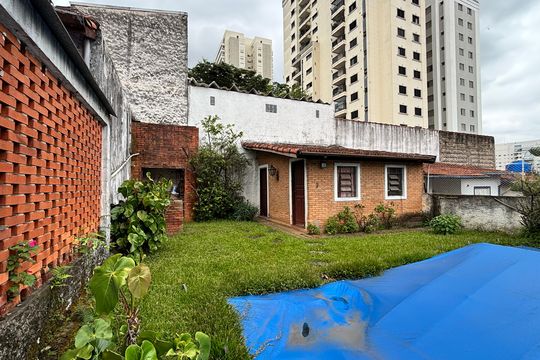 Edícula  de casa à venda com 3 quartos, 684m² em Vila Mariana, São Paulo