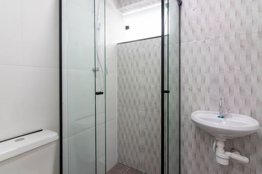 Banheiro de apartamento para alugar com 1 quarto, 38m² em Vila Nova Conceição, São Paulo
