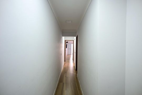 Corredor de casa à venda com 3 quartos, 125m² em Jardim Umarizal, São Paulo
