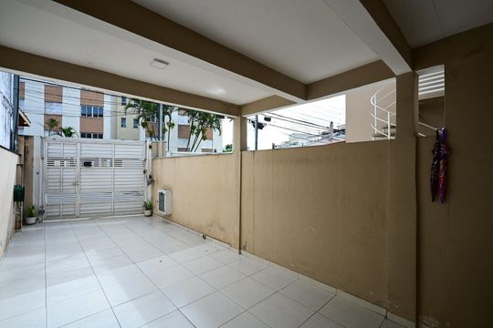 Garagem de casa à venda com 3 quartos, 125m² em Jardim Umarizal, São Paulo