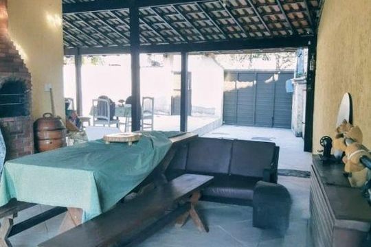 Casa à venda com 3 quartos, 115m² em Maria Paula, Niterói