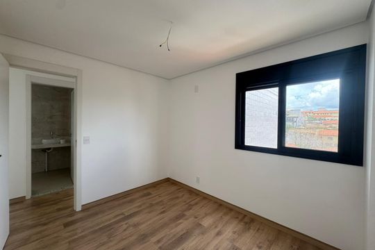 Apartamento à venda com 3 quartos, 140m² em Santa Rosa, Belo Horizonte
