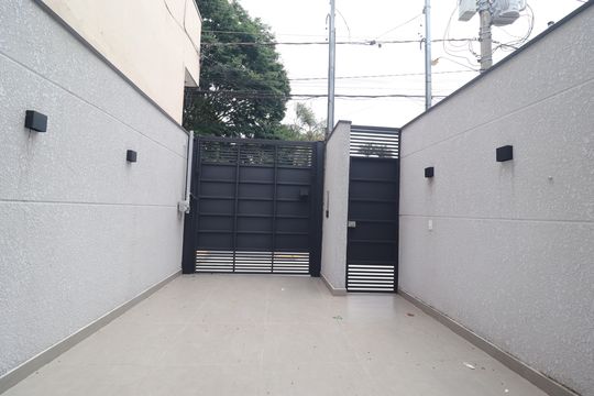 Garagem de casa à venda com 3 quartos, 156m² em Vila Camilópolis, Santo André