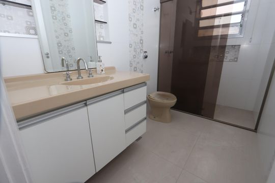 Banheiro Social de casa à venda com 2 quartos, 163m² em Vila Ivone, São Paulo