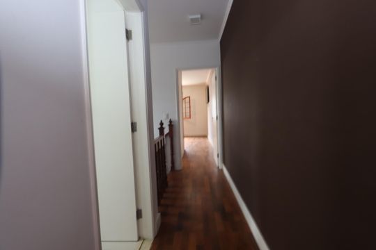 Corredor de casa à venda com 2 quartos, 163m² em Vila Ivone, São Paulo