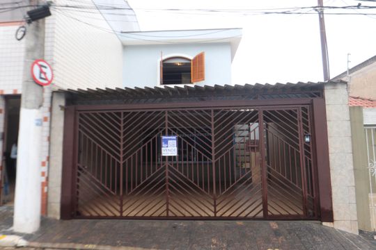 Fachada de casa à venda com 2 quartos, 163m² em Vila Ivone, São Paulo