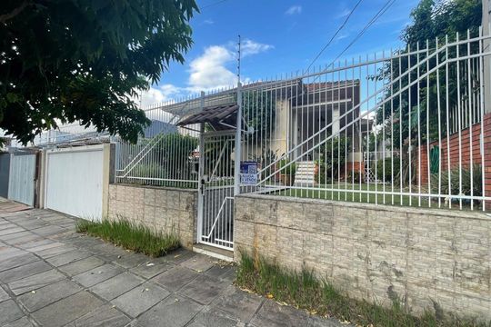 Placa Cod.SUIG-130 de casa à venda com 4 quartos, 218m² em Centro, São Leopoldo