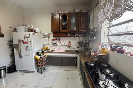 Casa à venda com 4 quartos, 218m² em Centro, São Leopoldo