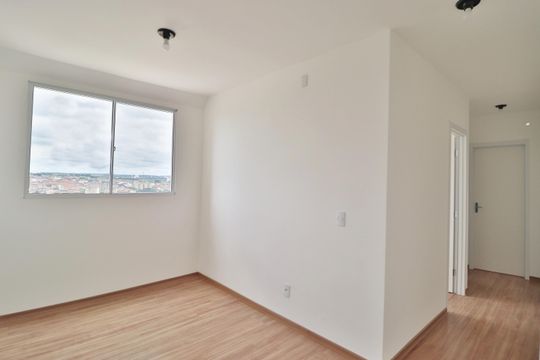 Sala de apartamento para alugar com 2 quartos, 45m² em Chácaras Tubalina E Quartel, Uberlândia