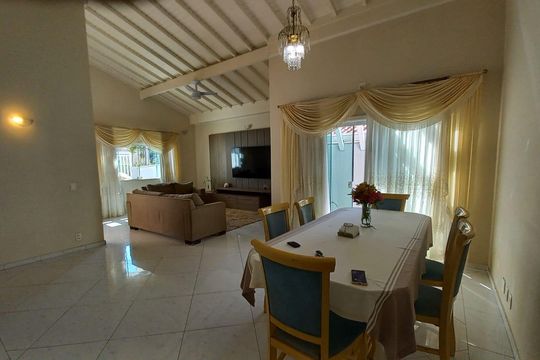 Casa de Condomínio à venda com 4 quartos, 184m² em Loteamento Caminhos de São Conrado (Sousas), Campinas