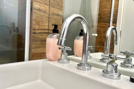 Banheiro da Suíte de apartamento à venda com 2 quartos, 55m² em Vila Fachini, São Paulo