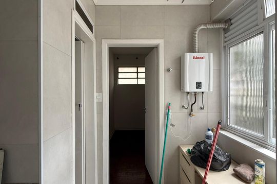 Área de serviço de apartamento para alugar com 3 quartos, 168m² em Consolação, São Paulo