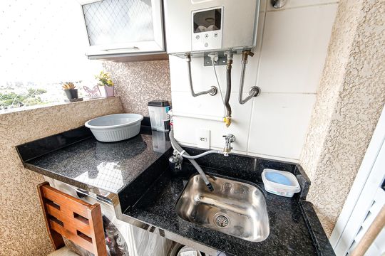 Apartamento à venda com 2 quartos, 43m² em Sítio da Figueira, São Paulo