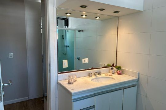 Banheiro de casa à venda com 3 quartos, 122m² em Vila do Bosque, São Paulo
