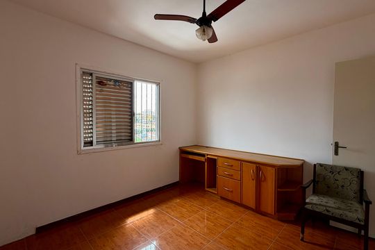 Casa à venda com 5 quartos, 130m² em Jardim Ivana, São Paulo