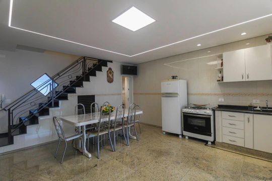Cozinha de casa à venda com 2 quartos, 200m² em Vila Ivone, São Paulo