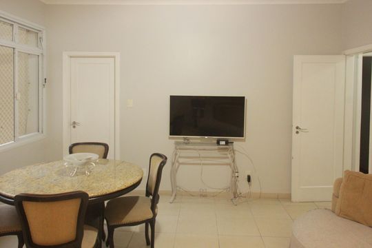 Sala de apartamento para alugar com 3 quartos, 120m² em Gonzaga, Santos