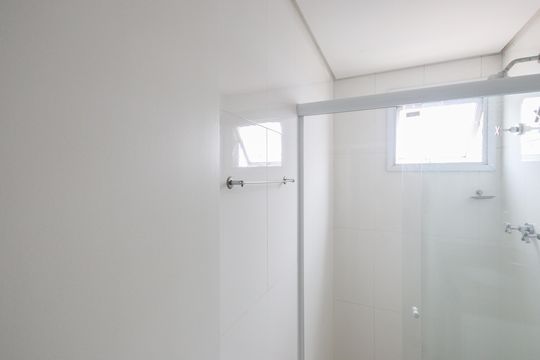 Banheiro de apartamento para alugar com 2 quartos, 58m² em Vila Guilherme, São Paulo