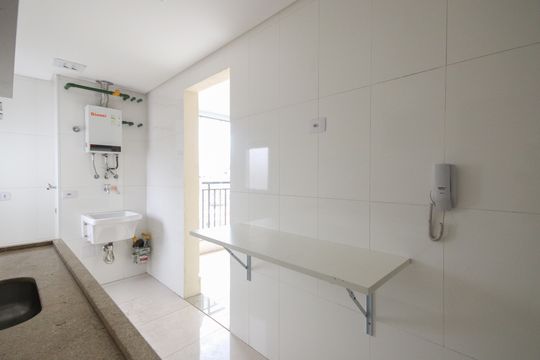 Cozinha de apartamento para alugar com 2 quartos, 58m² em Vila Guilherme, São Paulo