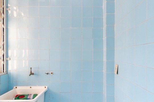 Área de Serviço  de apartamento para alugar com 2 quartos, 49m² em Santo Antônio, Porto Alegre