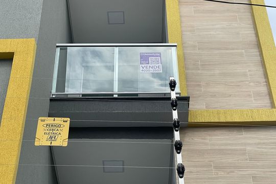 Fachada+Placa de apartamento à venda com 2 quartos, 42m² em Vila Talarico, São Paulo