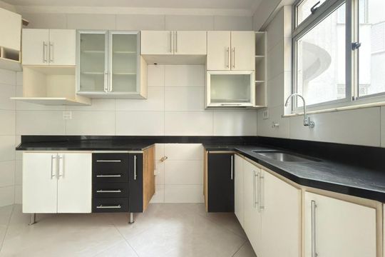 Apartamento à venda com 4 quartos, 105m² em Buritis, Belo Horizonte